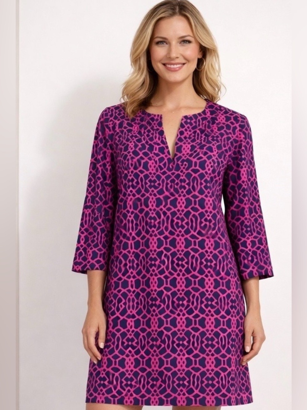 This Jude Connally Megan mini dress. Medium.